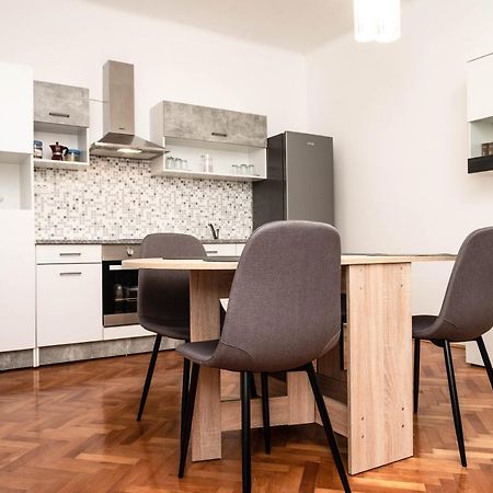 Apartment Marta Raša Екстериор снимка