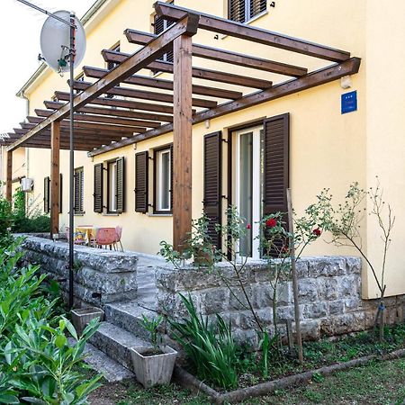 Apartment Marta Raša Екстериор снимка