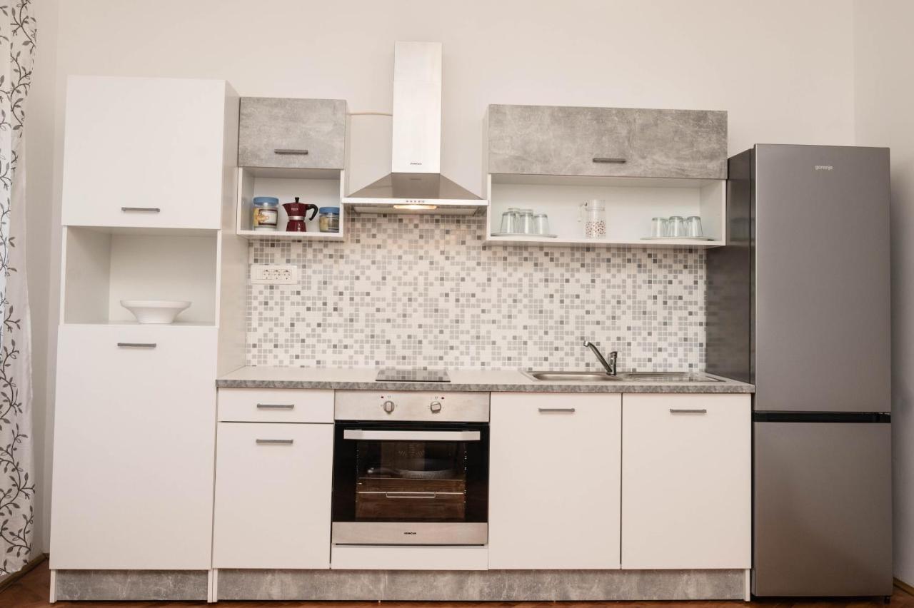 Apartment Marta Raša Екстериор снимка