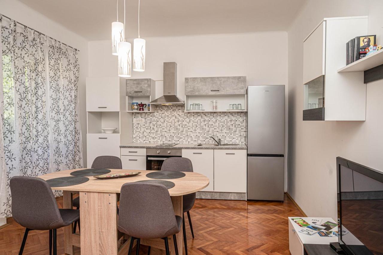 Apartment Marta Raša Екстериор снимка