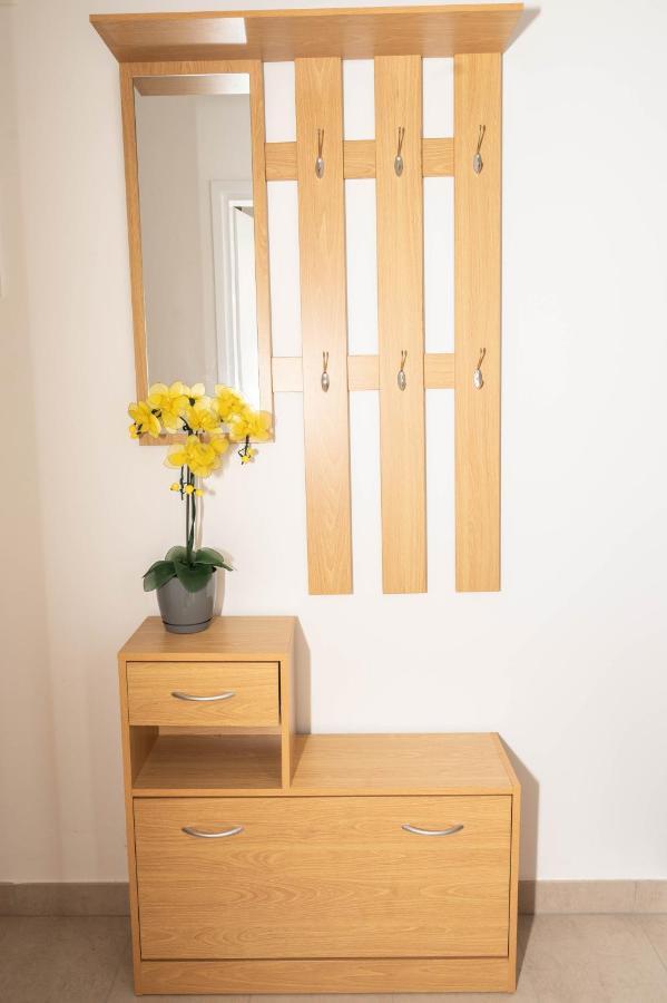 Apartment Marta Raša Екстериор снимка